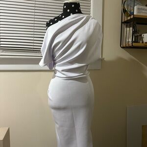 AMAZON Elegant White Off-Shoulder Dress